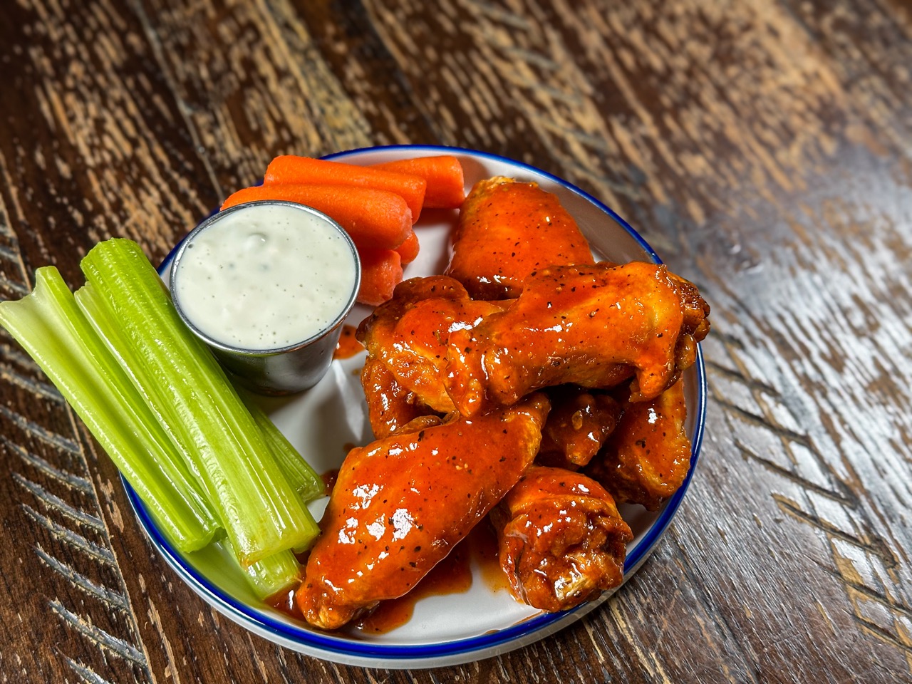 Kickoff Return wings — Flavor of the Week at The Dirty Buffalo